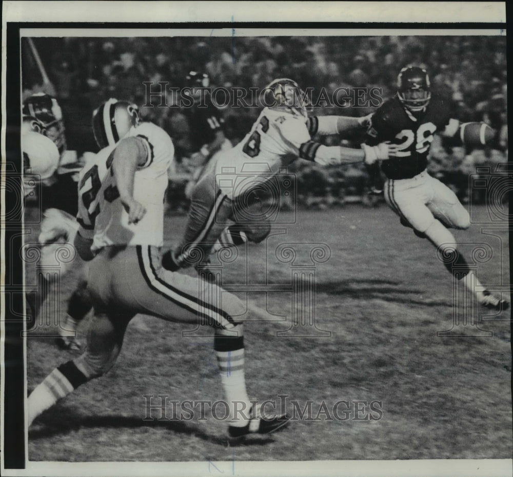 1968 Press Photo New Orleans Saints-Minnesota HB Clint Joes is cornered.- Historic Images