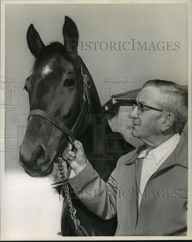 Press Photo Horse Racing - Fisherman Tale with M.H. Van Berg - nos00944- Historic Images