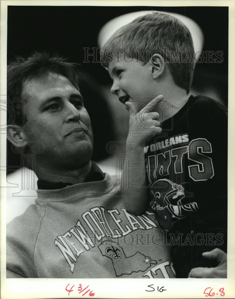 1988 Press Photo New Orleans Saints- Saints fans Keith and Whit Hinkley- Historic Images