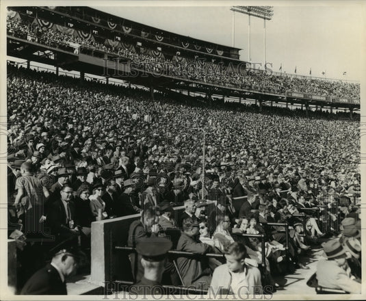 1961 Press Photo Sugar Bowl- Part of huge crowds at Sugar Bowl. - nos01378- Historic Images