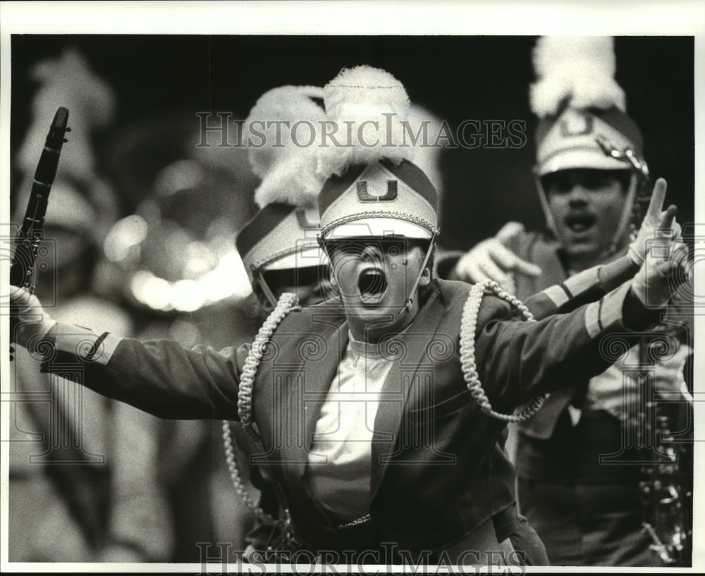 1986 Press Photo Sugar Bowl - University of Miami Band Member Celebrates- Historic Images