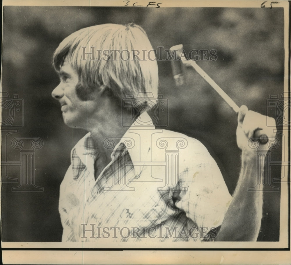 1973 Press Photo Golf - Brian Allin missed a birdie putt during Raleigh Open- Historic Images