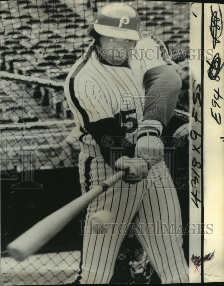 1975 Press Photo Dick Allen appeared during pregame practice, but not on roster.- Historic Images