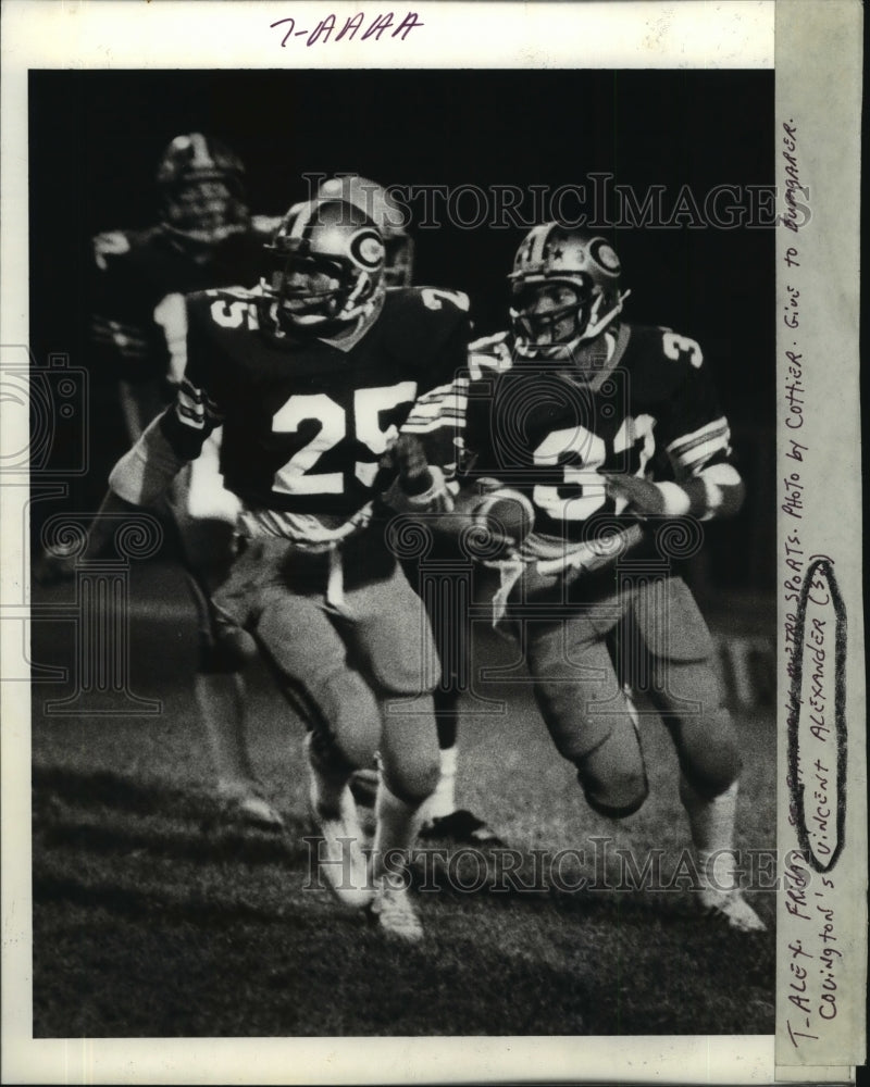 1983 Press Photo Football - Covington&#39;s Vincent Alexander (32) - nos02214- Historic Images