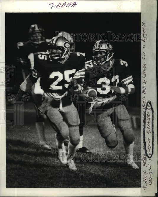 1983 Press Photo Football - Covington's Vincent Alexander (32) - nos02214- Historic Images