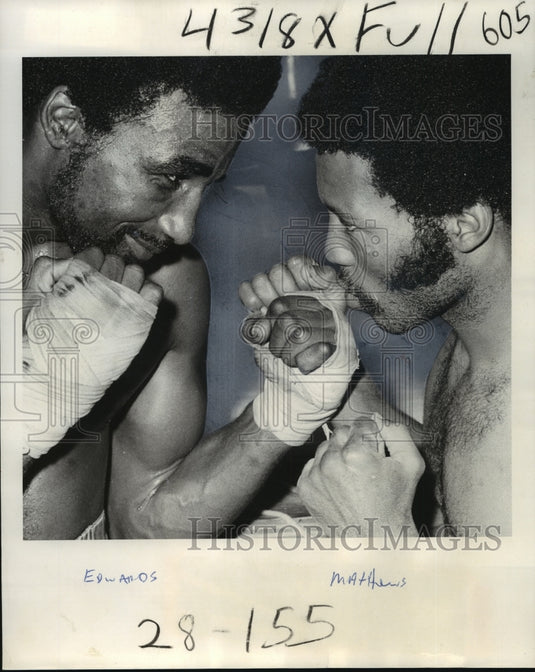 1978 Press Photo Boxers Jesse Edwards, Warren Matthews Pose in Fighting Stance- Historic Images