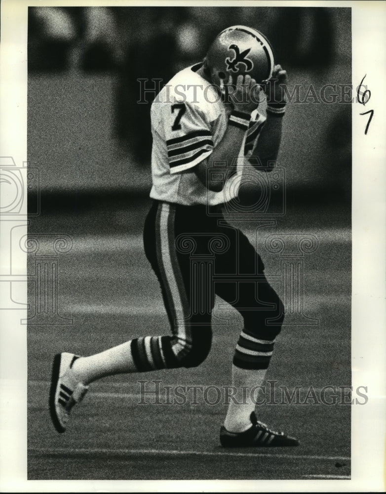 1982 Press Photo Morten Andersen, New Orleans Saints Football Kicker at Game- Historic Images