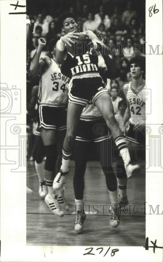 1980 Press Photo Basketball - Cedric Bailey in Action - nos03166- Historic Images