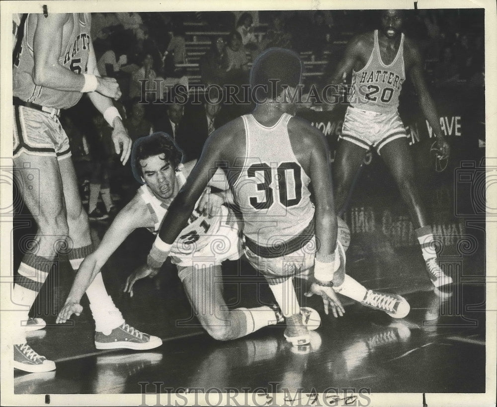 1974 Press Photo Tulane Basketball Player Tony Beaulieu at Game Against Stetson- Historic Images