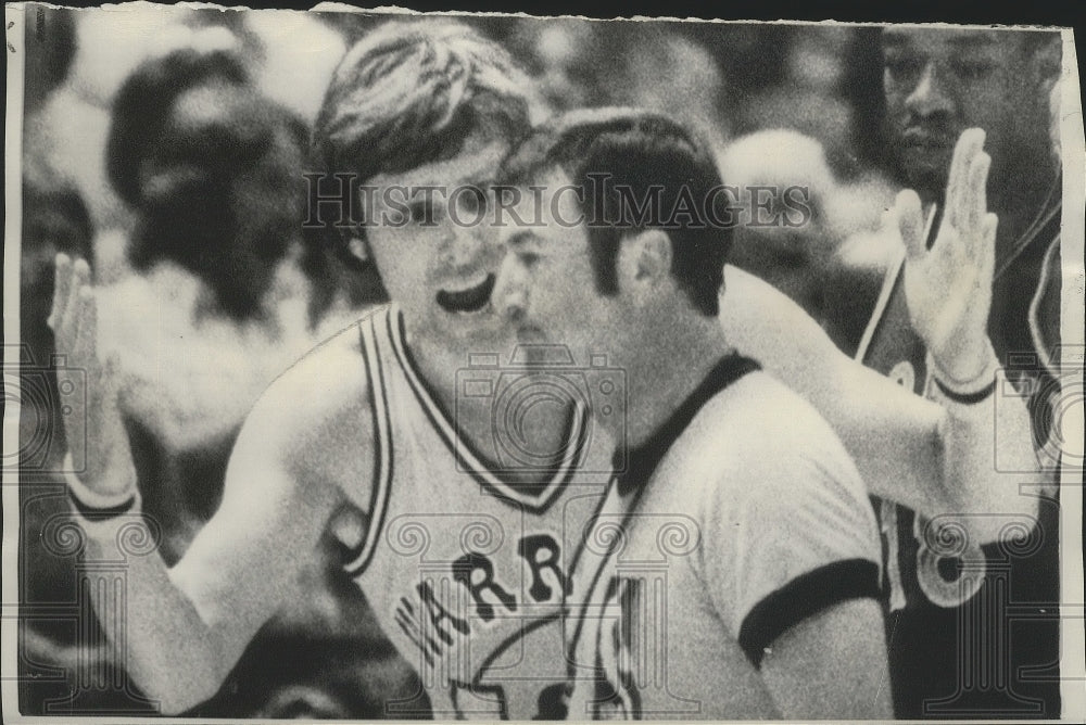 1976 Press Photo Rick Barry, Warriors Basketball Player and Referee - nos03797- Historic Images