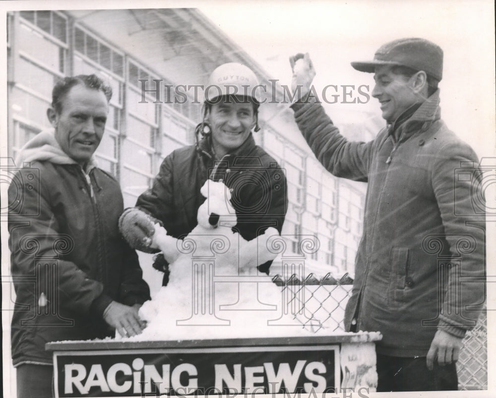 Press Photo R. L. Baird, Tom Guytin, Howard Craig, F. G. Jockey in Horse Racing- Historic Images