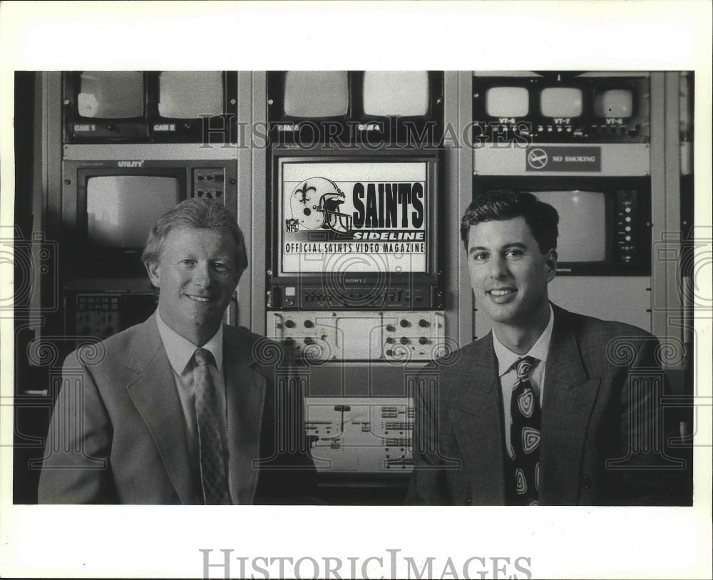 1990 Press Photo Sports Commentator Larrry Matson &amp; Joe Amato of Saints Sideline- Historic Images