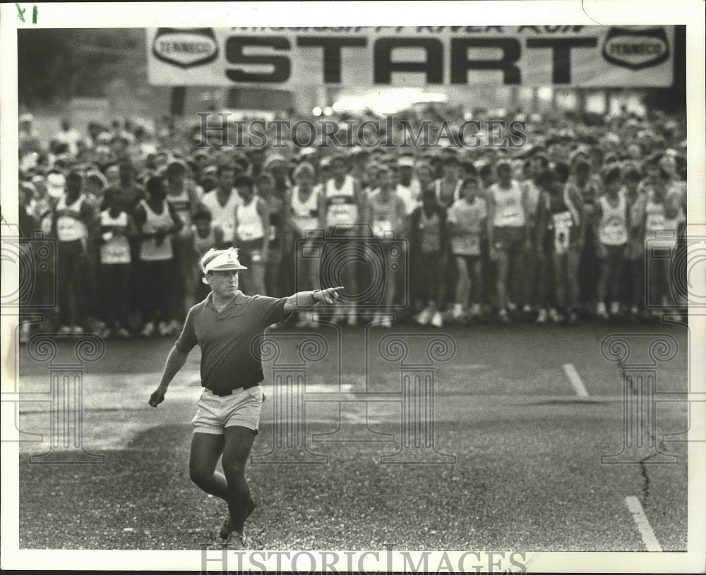 1988 Press Photo Mike Andrews of Greater New Orleans Race Association at Race- Historic Images