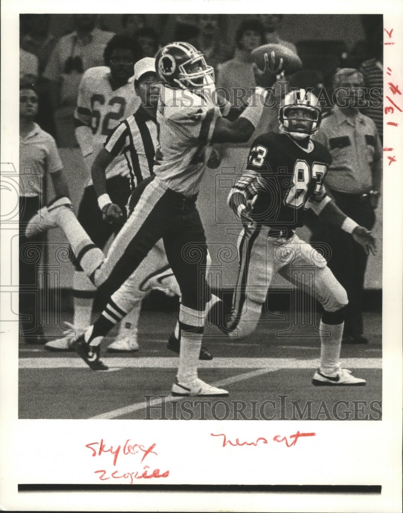 1984 Press Photo Redskins Football Player at New Orleans Saints Pre-Season Game- Historic Images