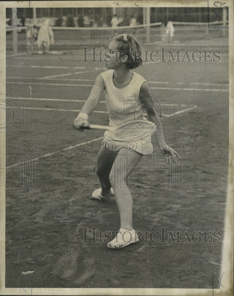 1968 Press Photo Linda Tuero, Tennis Player at Junior Sugar Bowl Tournament- Historic Images