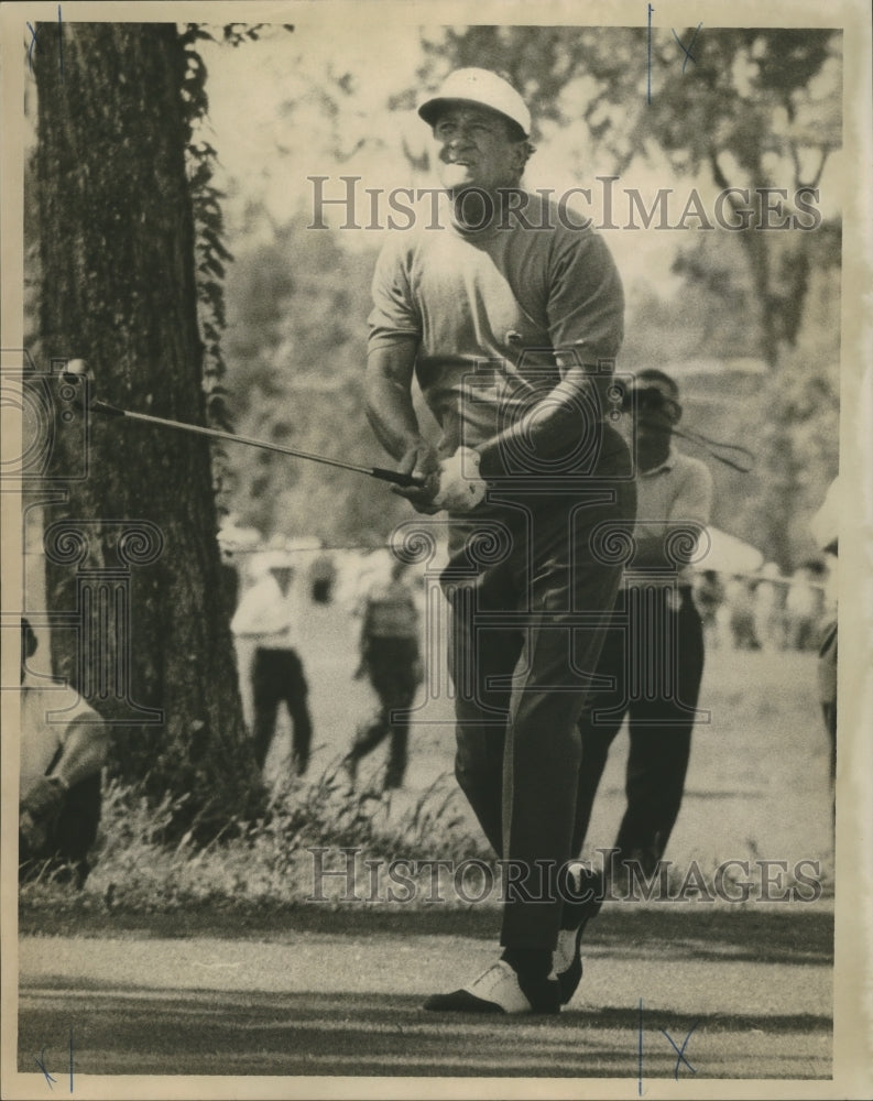 1970 Press Photo Golfer Bolt on Golf Course - nos04981- Historic Images