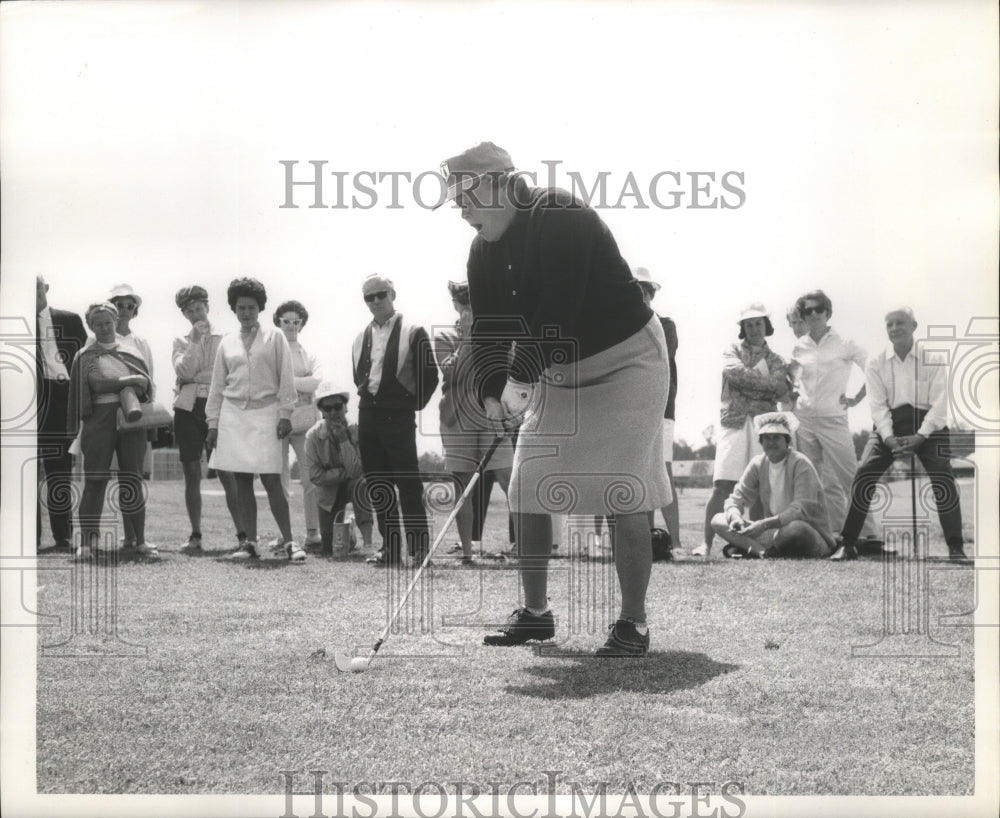 1968 Press Photo Golfer Patty Berg - nos05424- Historic Images