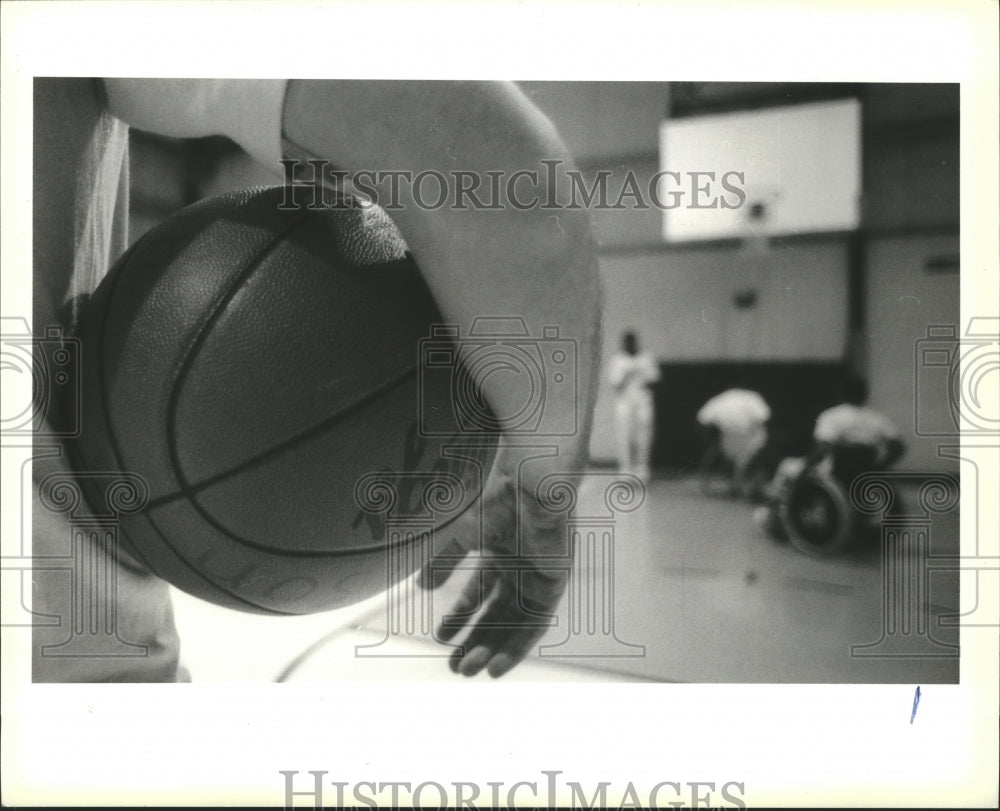 1990 Press Photo Players at Wheelchair Basketball Practice in Marrero- Historic Images