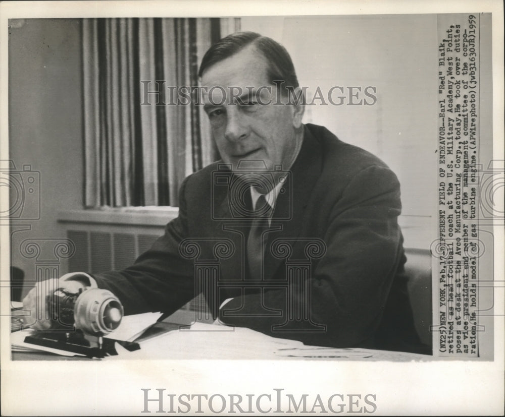 1959 Press Photo Earl &quot;Red&quot; Blaik, Retired Military Academy Football Coach- Historic Images