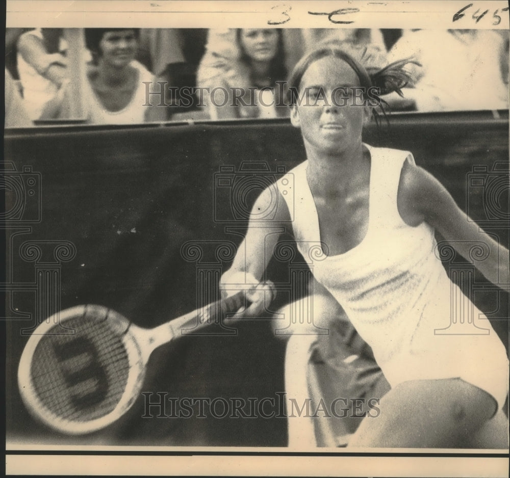 1973 Press Photo Tennis Player Linda Tuero at Wightman Cup Singles Match- Historic Images