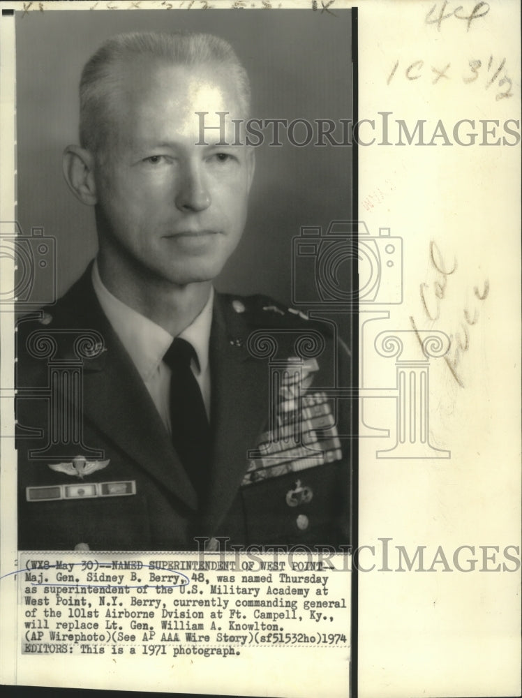 1971 Press Photo Major General Sidney B. Berry, West Point Academy Superintenden- Historic Images