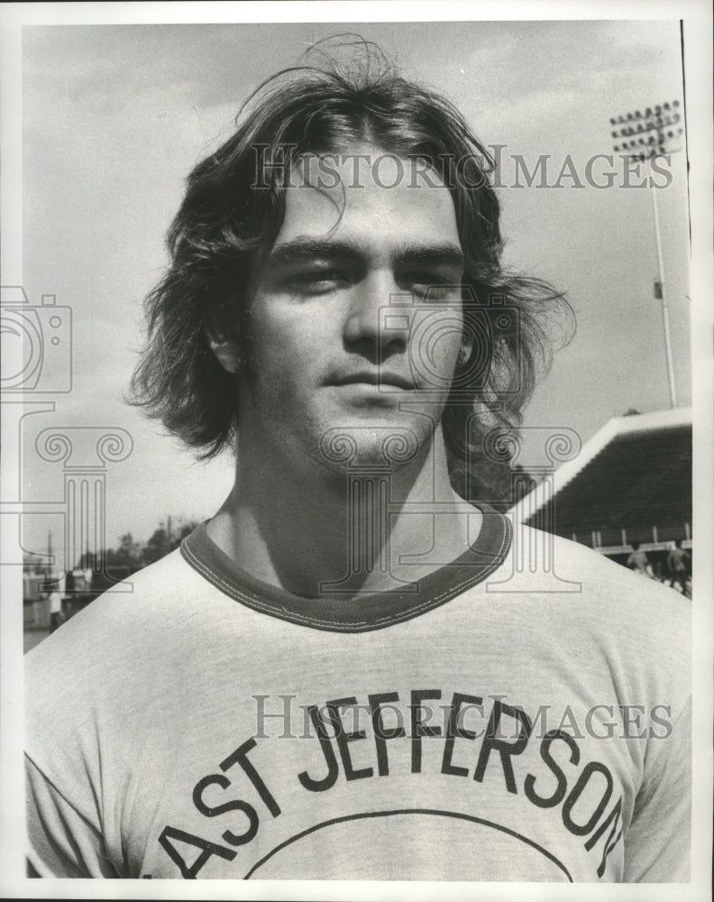 1975 Press Photo Football - Nick Boscareno of East Jefferson School - nos05736- Historic Images