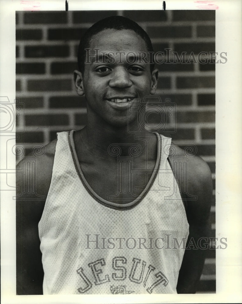 1988 Press Photo Cass Clarke, Jesuit Basketball Player - nos05873- Historic Images