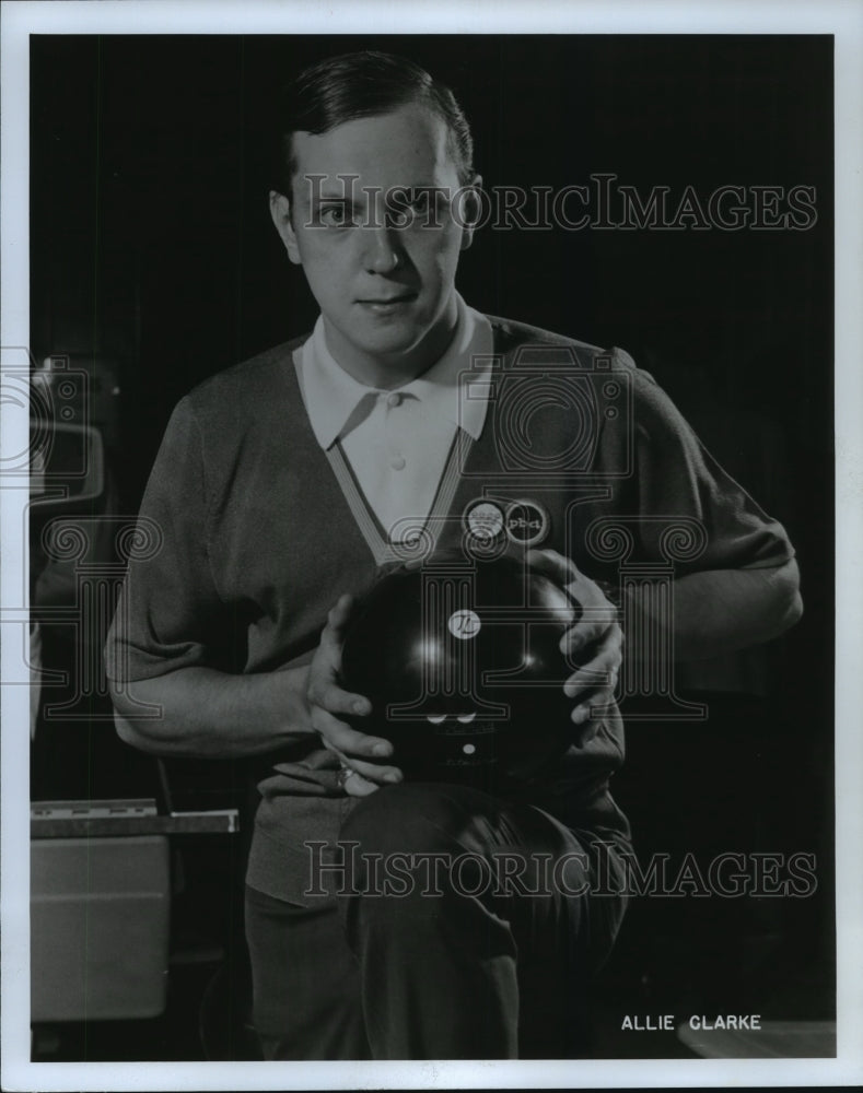 1973 Press Photo Bowler Allie Clarke - nos05876- Historic Images