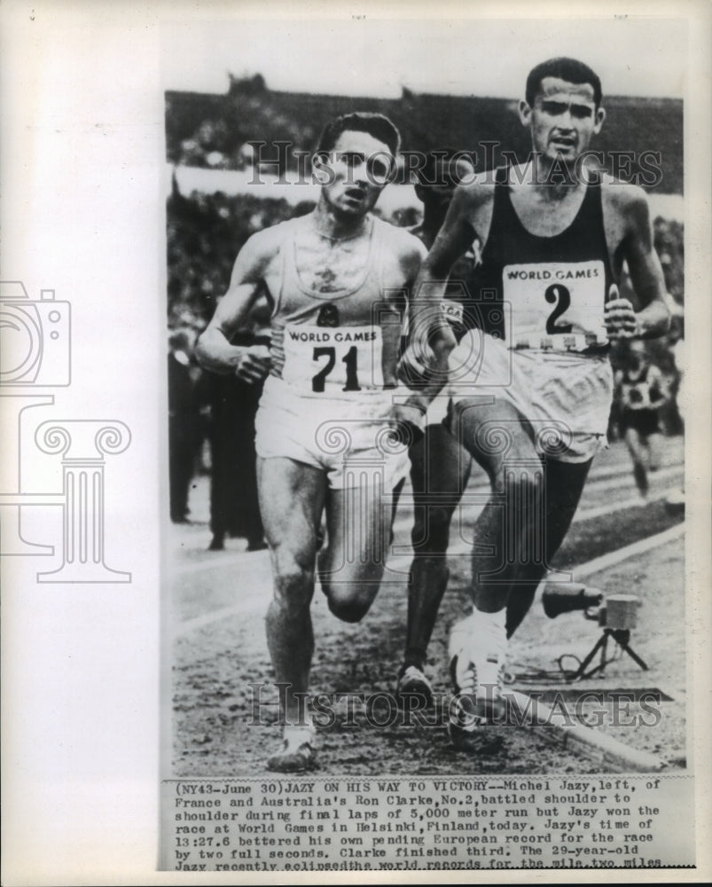 Press Photo Michel Jazy and Ron Clarke in World Games in Helsinki, Finland- Historic Images