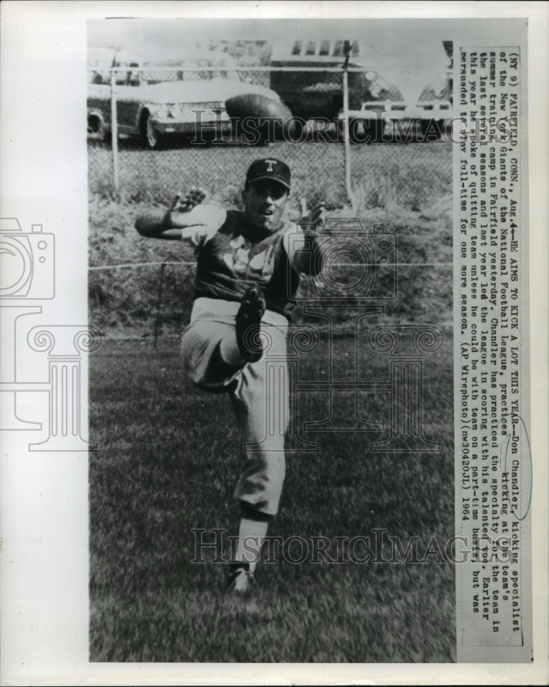 1964 Press Photo Don Chandler, kicking specialist of New York Giants Football- Historic Images