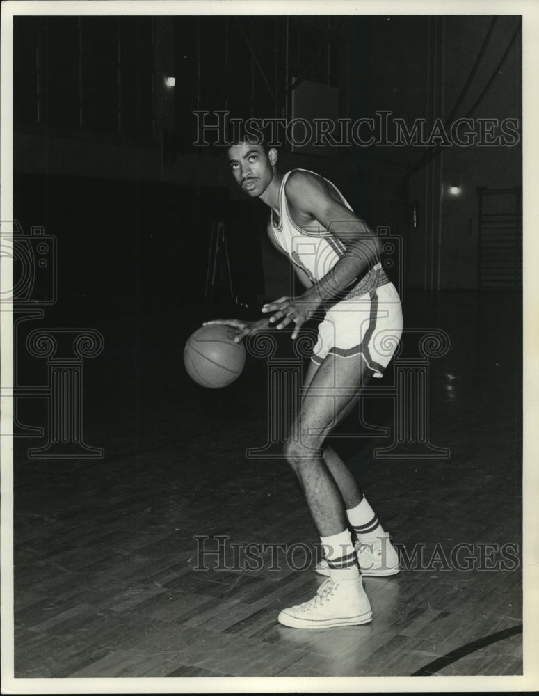 1968 Press Photo Dilladd University Forward Basketball Player Johnny Chaney- Historic Images