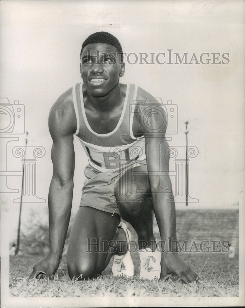 1968 Press Photo Alphonse Cannon, L. B. Landry Middle Distance Runner- Historic Images