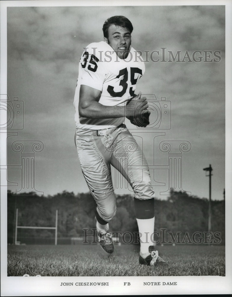 1972 Press Photo Notre Dame Football Player John Cieszkowski, FB - nos06414- Historic Images