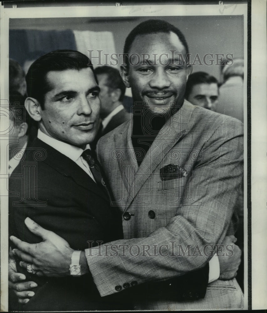 1986 Press Photo World Welterweight Champion Curtis Cokes, Ramon LaCruz, Boxer- Historic Images