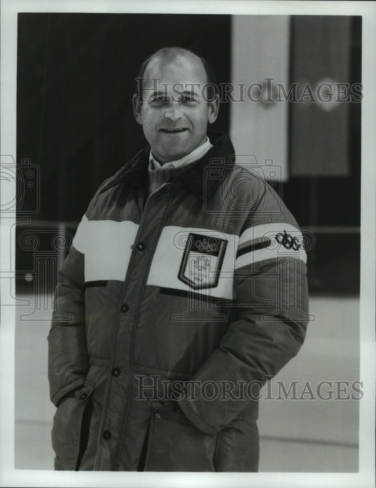 1984 Press Photo Olympic figure skating gold medalist, Dick Button at Olympics- Historic Images