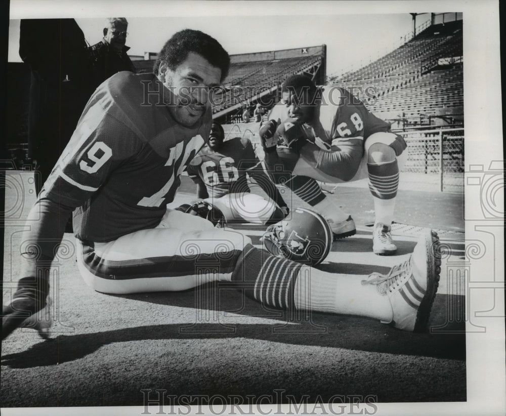 1978 Press Photo Football Players Barney Chavois, De Brison Manor, Rubin Carter- Historic Images