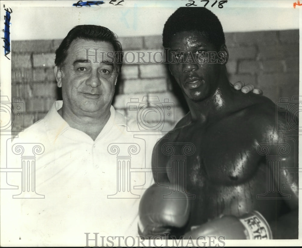 1982 Press Photo Manager Tony Barkham and Fighter Jerome Clouden - nos06992- Historic Images