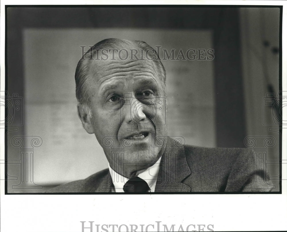 1984 Press Photo Former Tulane and Yankee Infielder Doctor Bobby Brown- Historic Images