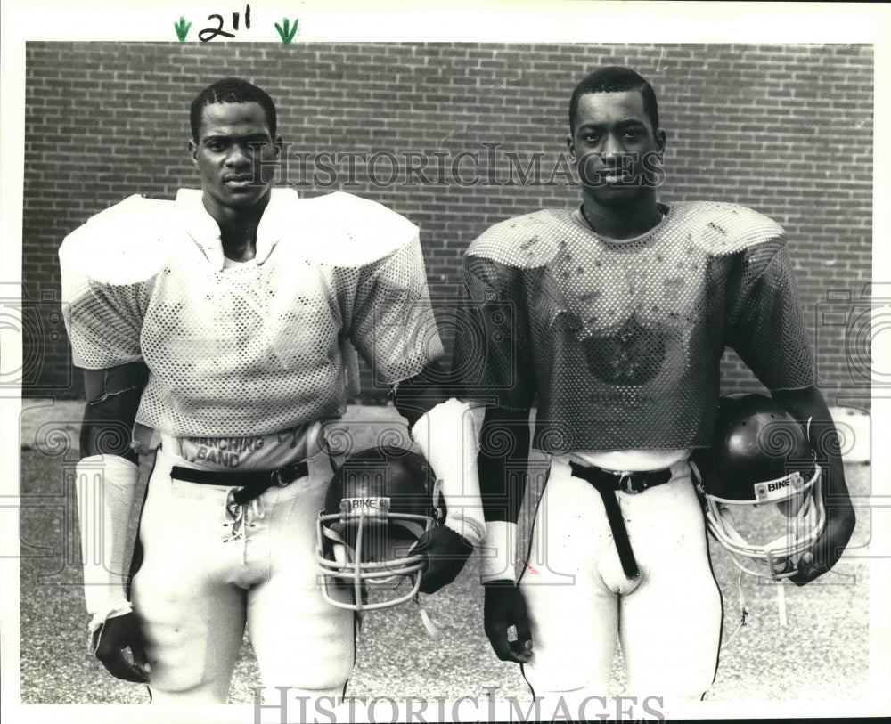 1985 Press Photo Charles Carter and David Hawkins, McDonogh Football Players- Historic Images