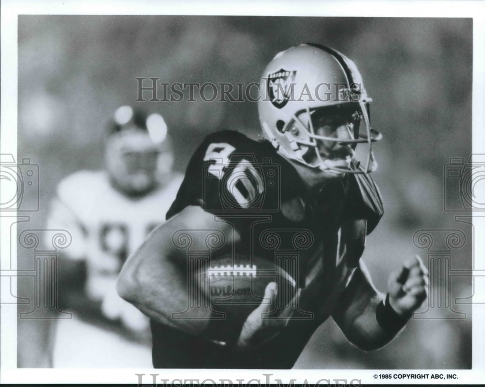 1985 Press Photo Todd Christensen, Raiders Football Player at Game - nos07697- Historic Images