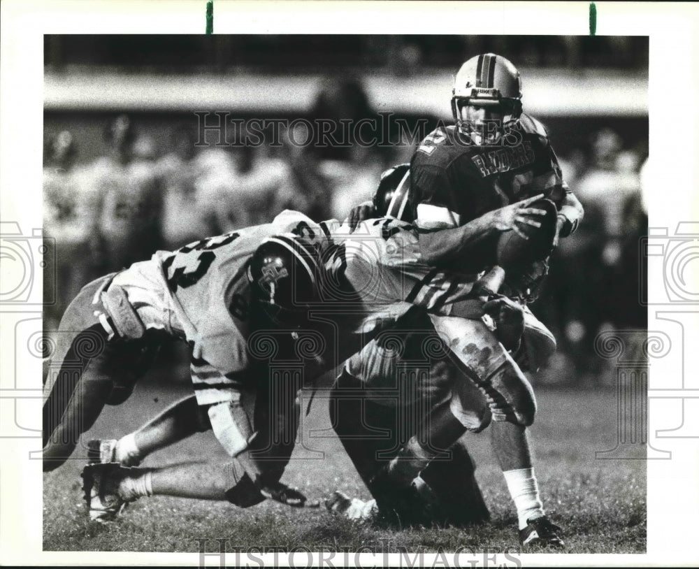 1988 Press Photo Football Player Quarterback Brad Burckel in Football Game- Historic Images