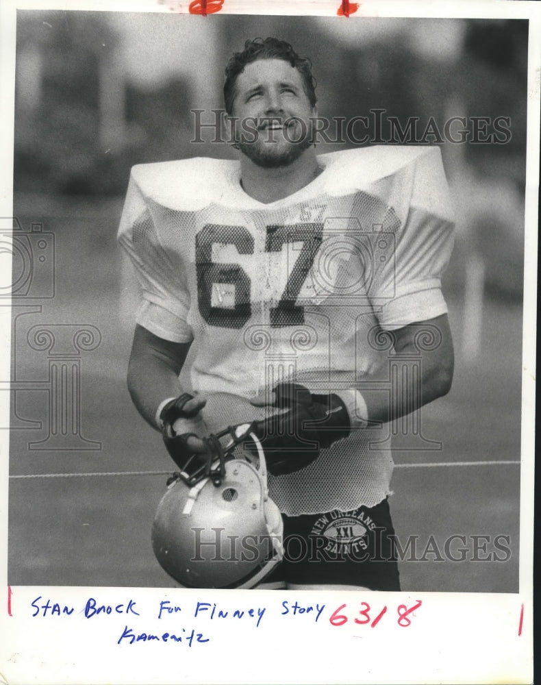 1982 Press Photo Football Player Stan Brock with Others - nos08033- Historic Images