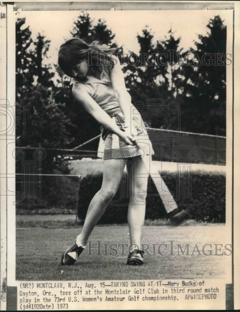 1973 Press Photo Golfer Mary Budke of Dayton, Oregon, tees off at Tournament- Historic Images