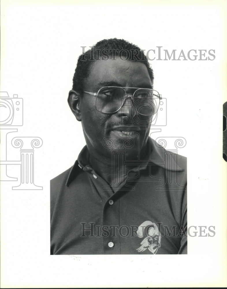 1990 Press Photo Henry Crosby, West Jefferson High School Head Football Coach- Historic Images