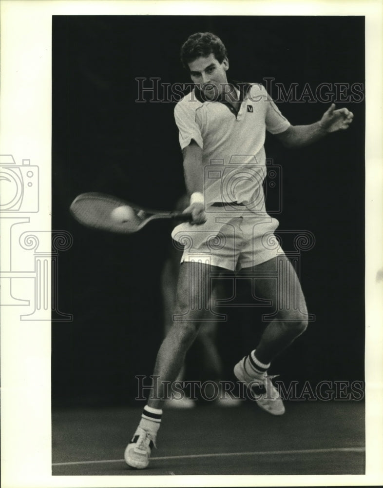1985 Press Photo Tennis Player Brett Dickinson beat Jon Treml in the semi-finals- Historic Images
