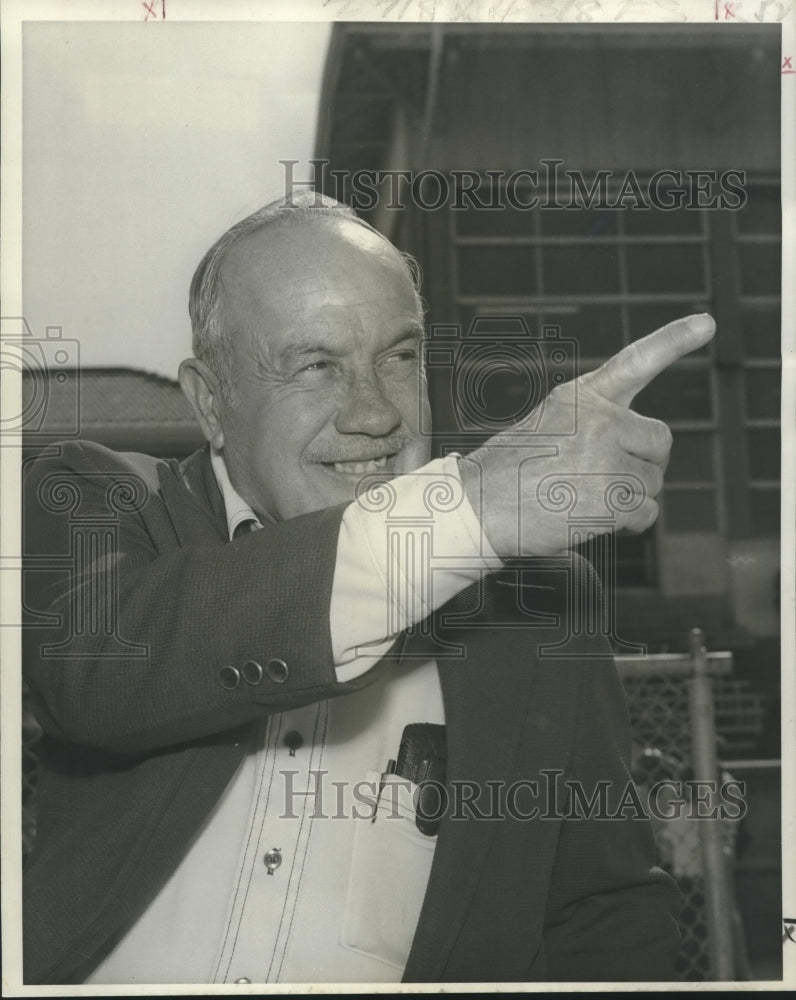 1977 Press Photo Sal Decedue, Aspiring Horse Jockey - nos09085- Historic Images