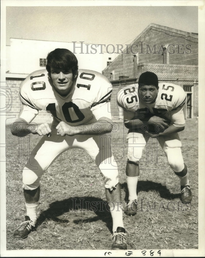 1969 Press Photo Football Player Lionel Crossland with Teammate - nos09125- Historic Images