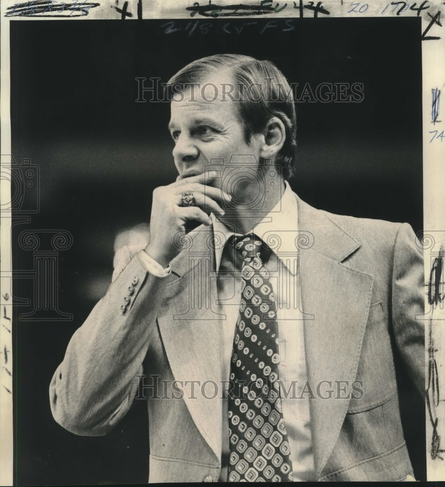 1977 Press Photo Roy Danforth, Tulane Basketball Coach - nos09305- Historic Images