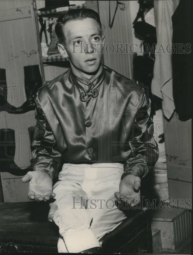 1967 Press Photo Jockey Bobby Dever - nos09368- Historic Images
