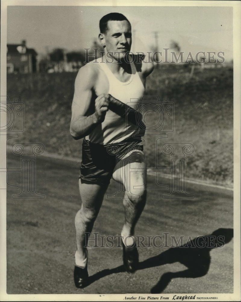 Press Photo Track Athlete Bobby Crooks SMU 440 Race - nos09932- Historic Images